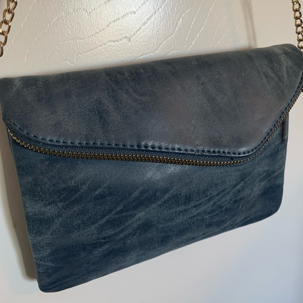 Crossbody in great condition